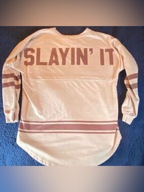 Rue 21 Slayin it Shirt
Comfy Shirts
3/4 Sleeved Shirt
Size Medium